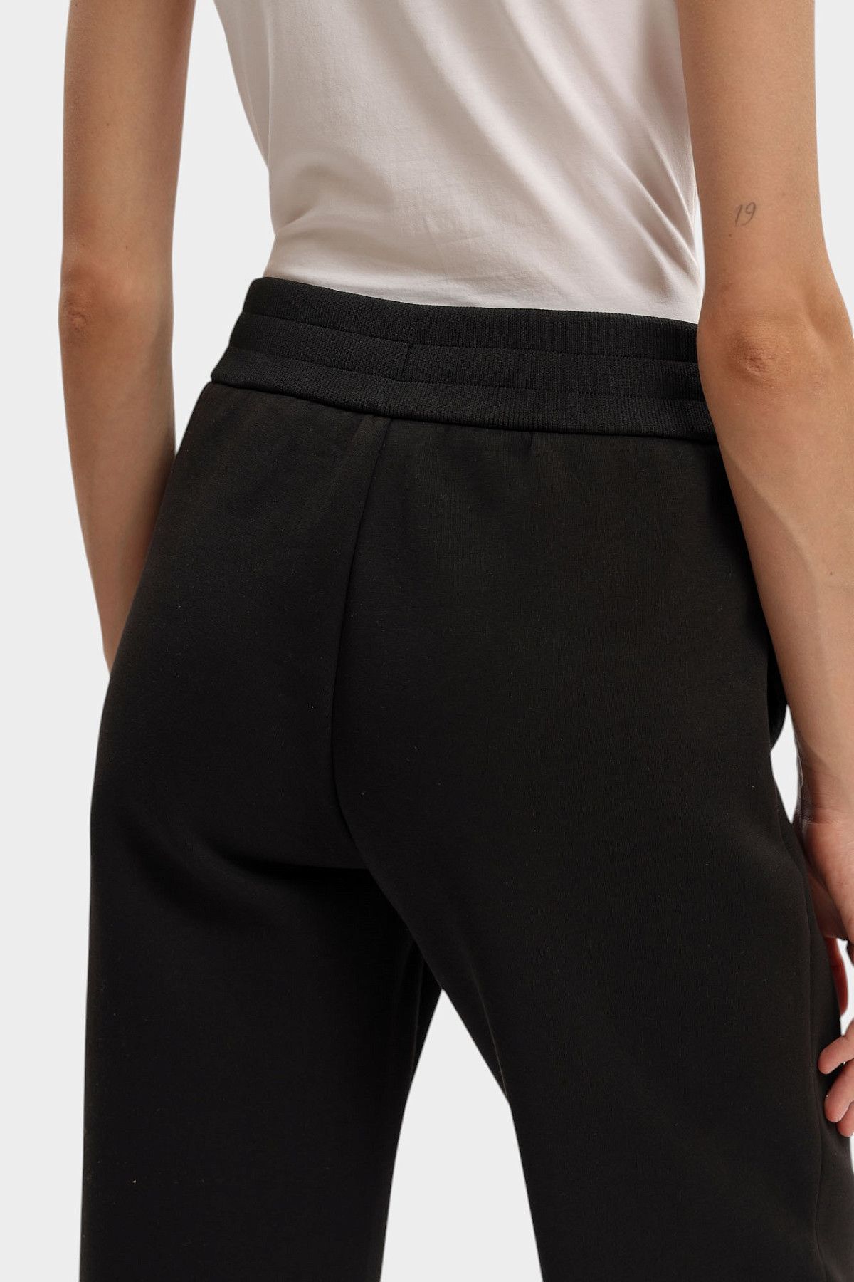 Брюки спортивные Armani Exchange Черный