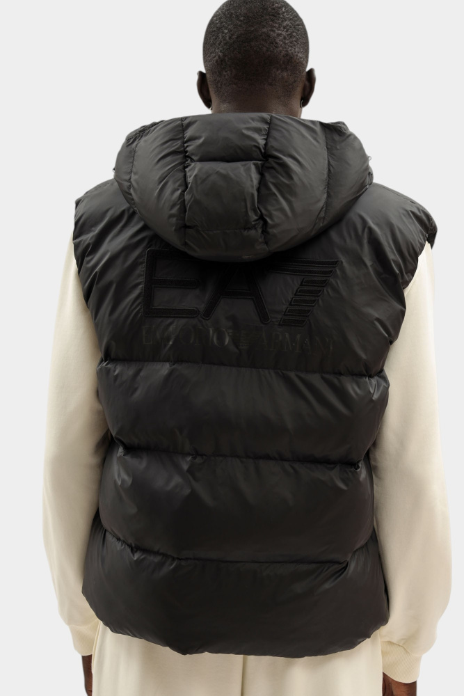 7M000693_AF15956 Жилет EA7 Черный