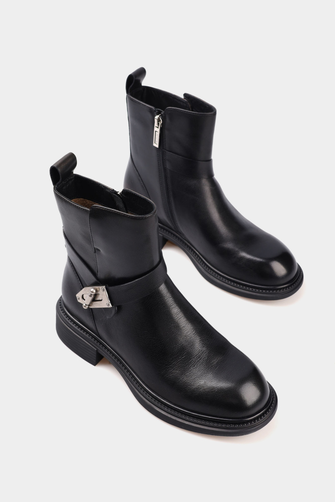 S8-36-101 Ботинки Graciana Черный