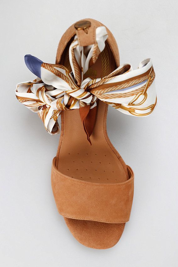 Босоножки Geox