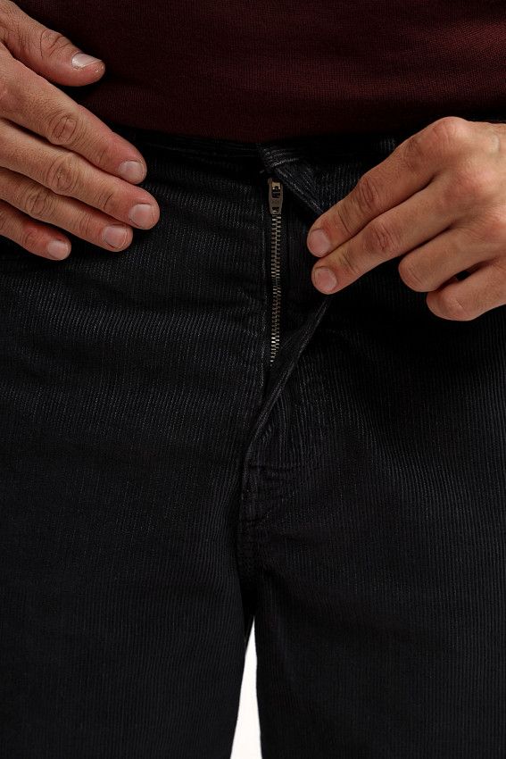 Джинсы Armani Exchange