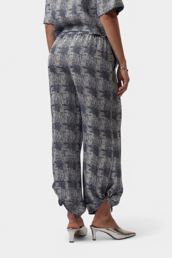 EW000872_AF12524 брюки emporio armani 