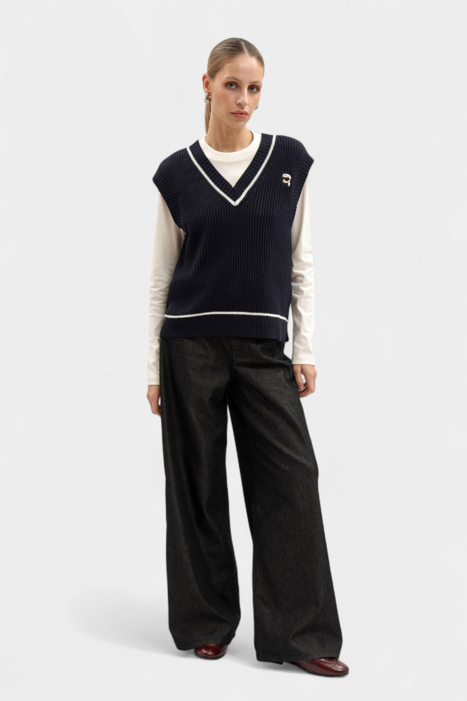 A4W18059 жилет karl lagerfeld 