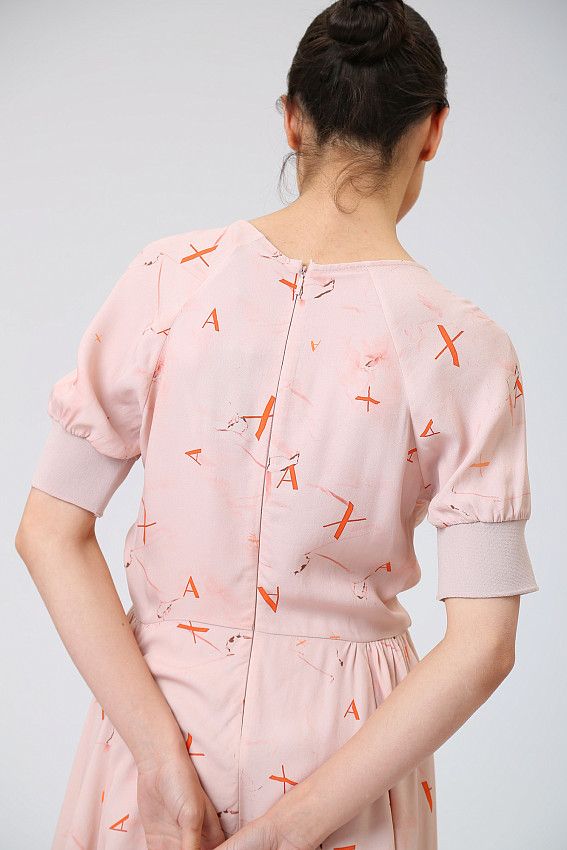 Платье Armani Exchange Розовый