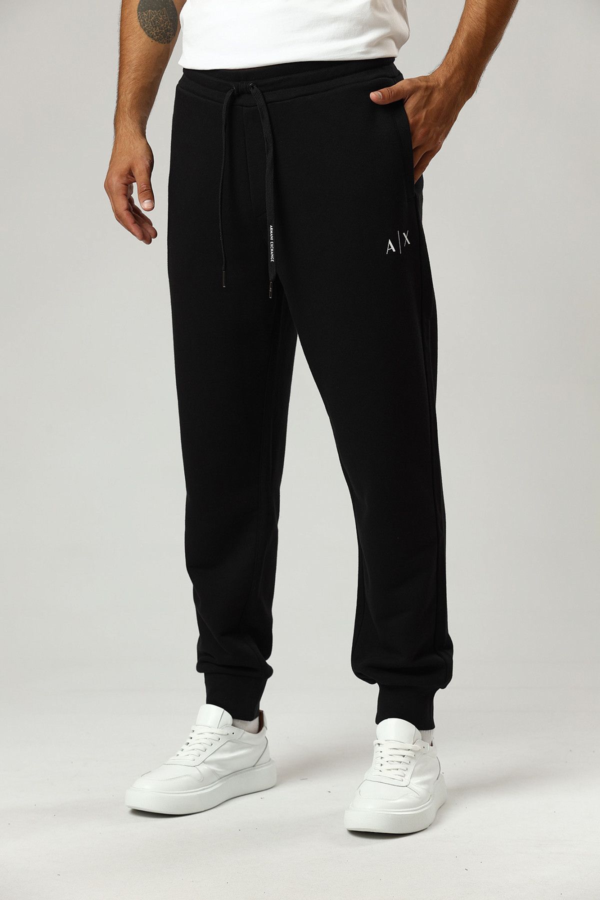 Брюки спортивные джоггеры Armani Exchange Черный