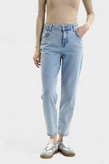 Джинсы Charlotte Tapered  Mustang