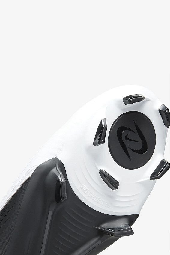 Футбольные бутсы Nike Белый