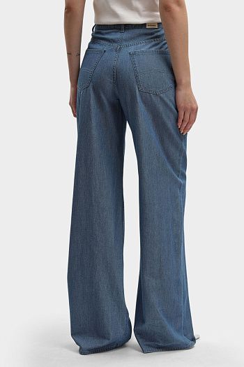 Джинсы  Emporio Armani