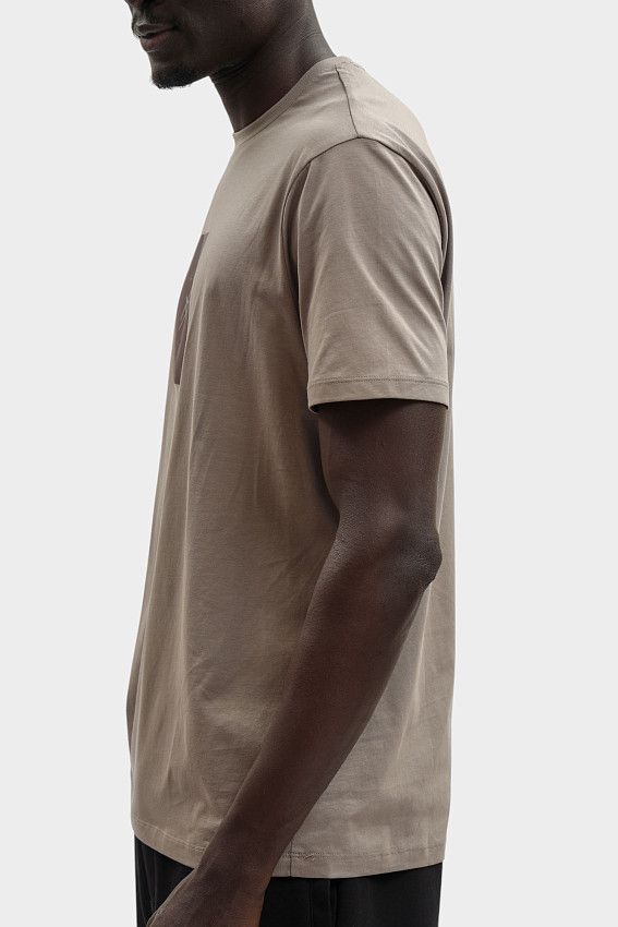 Футболка Armani Exchange Коричневый