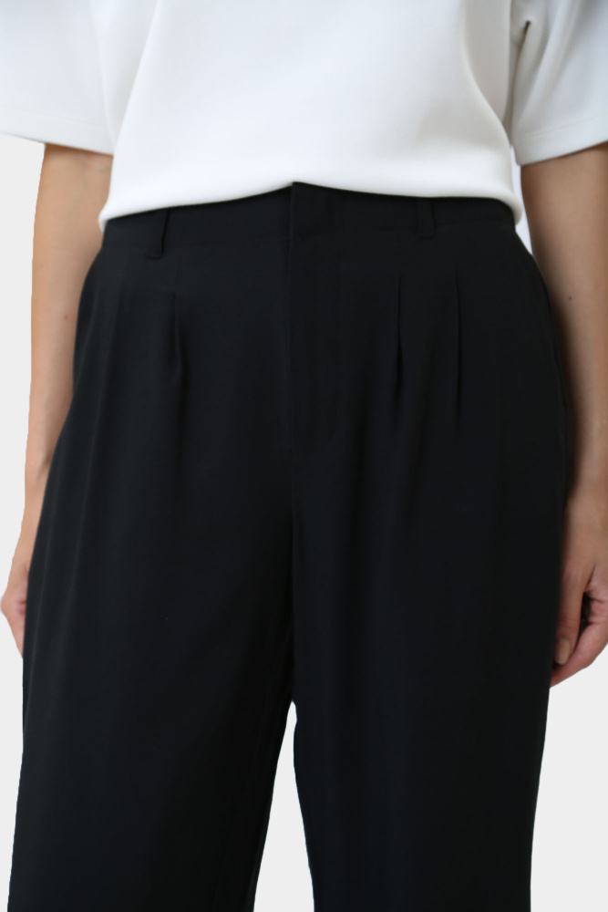 J20J223917 брюки calvin klein jeans 