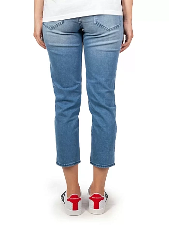 Джинсы Boyfriend Armani Exchange