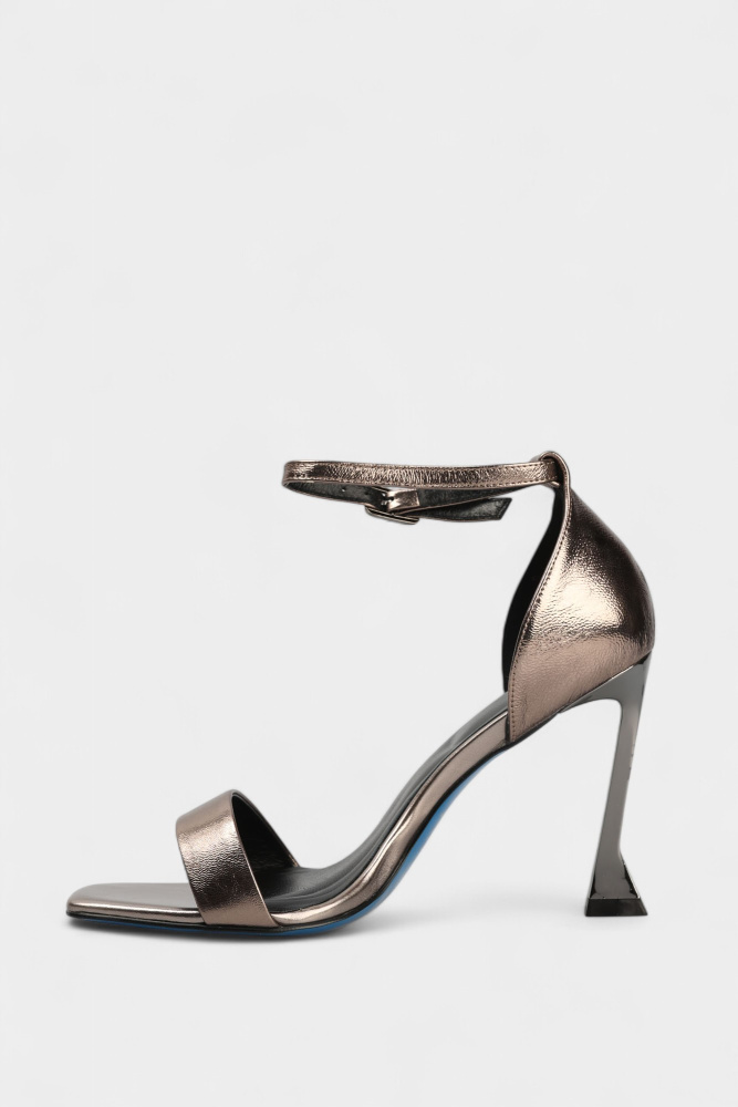 MC21670 Босоножки Marc Cony Серый