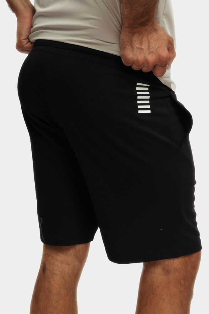 8NPS65_PJVRZ_1200 Шорты трикотажные EA7 Черный