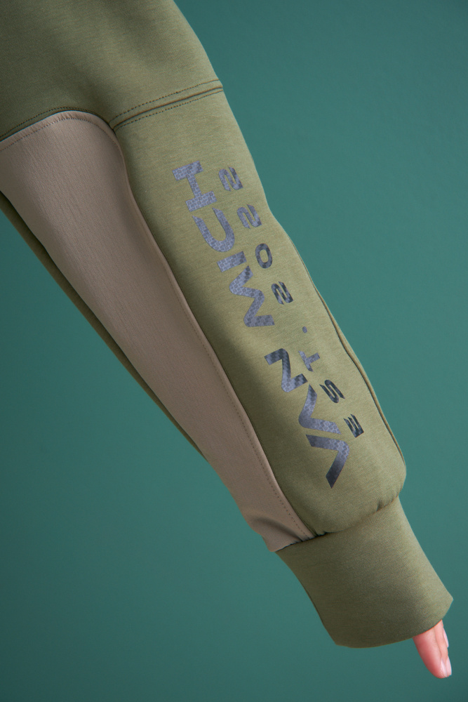 VW-232-20-122 свитшот van mich 