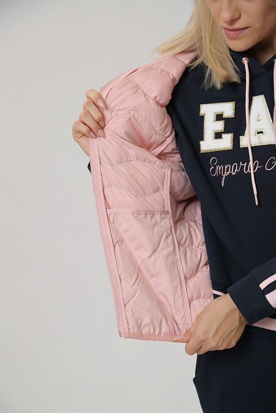 Жилет пуховый EA7