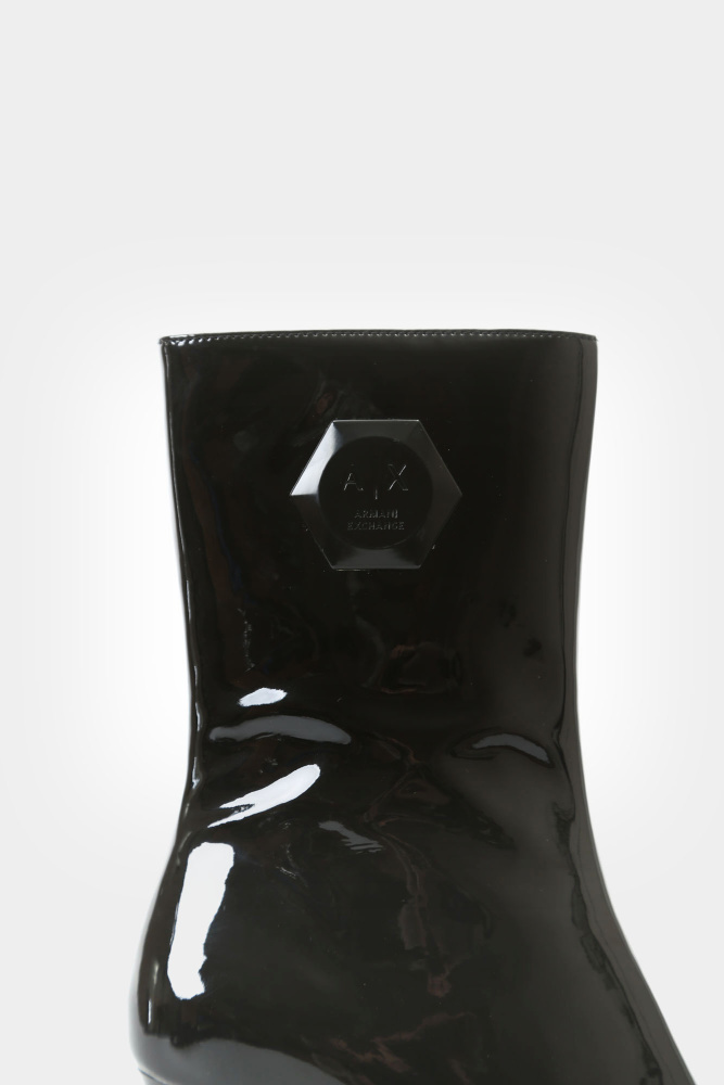 XDN037_XV885_00002 Ботильоны Armani Exchange Черный