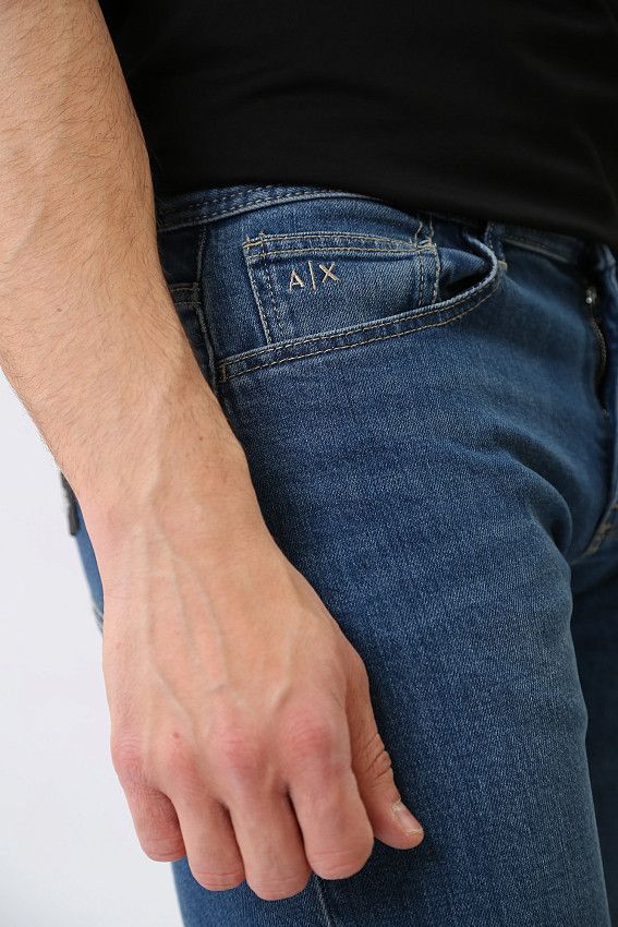 Джинсы Armani Exchange