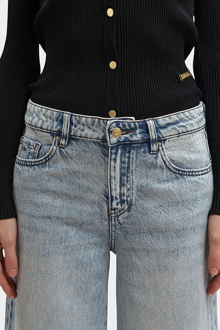 Джинсы Armani Exchange