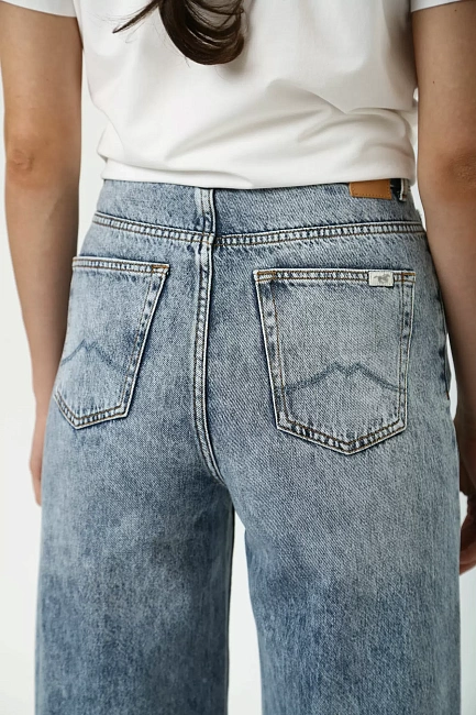 Джинсы Mustang