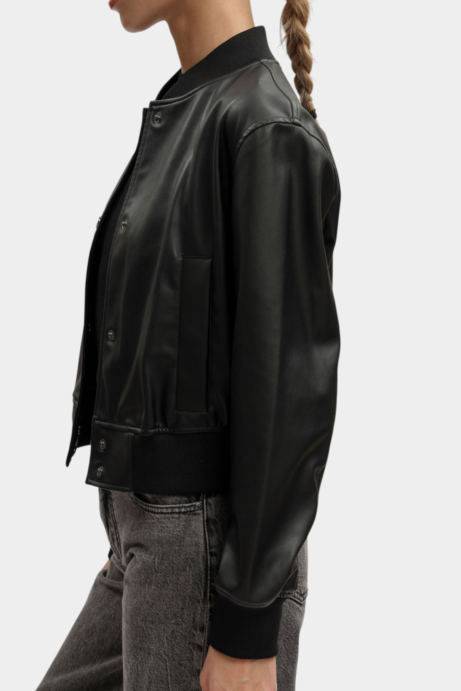 XW001432_AF16618 куртка кожаная armani exchange 