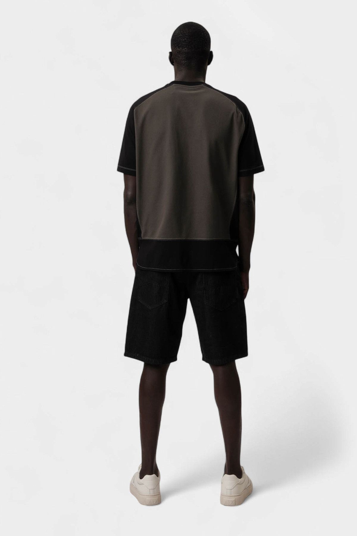 Футболка Armani Exchange Черный