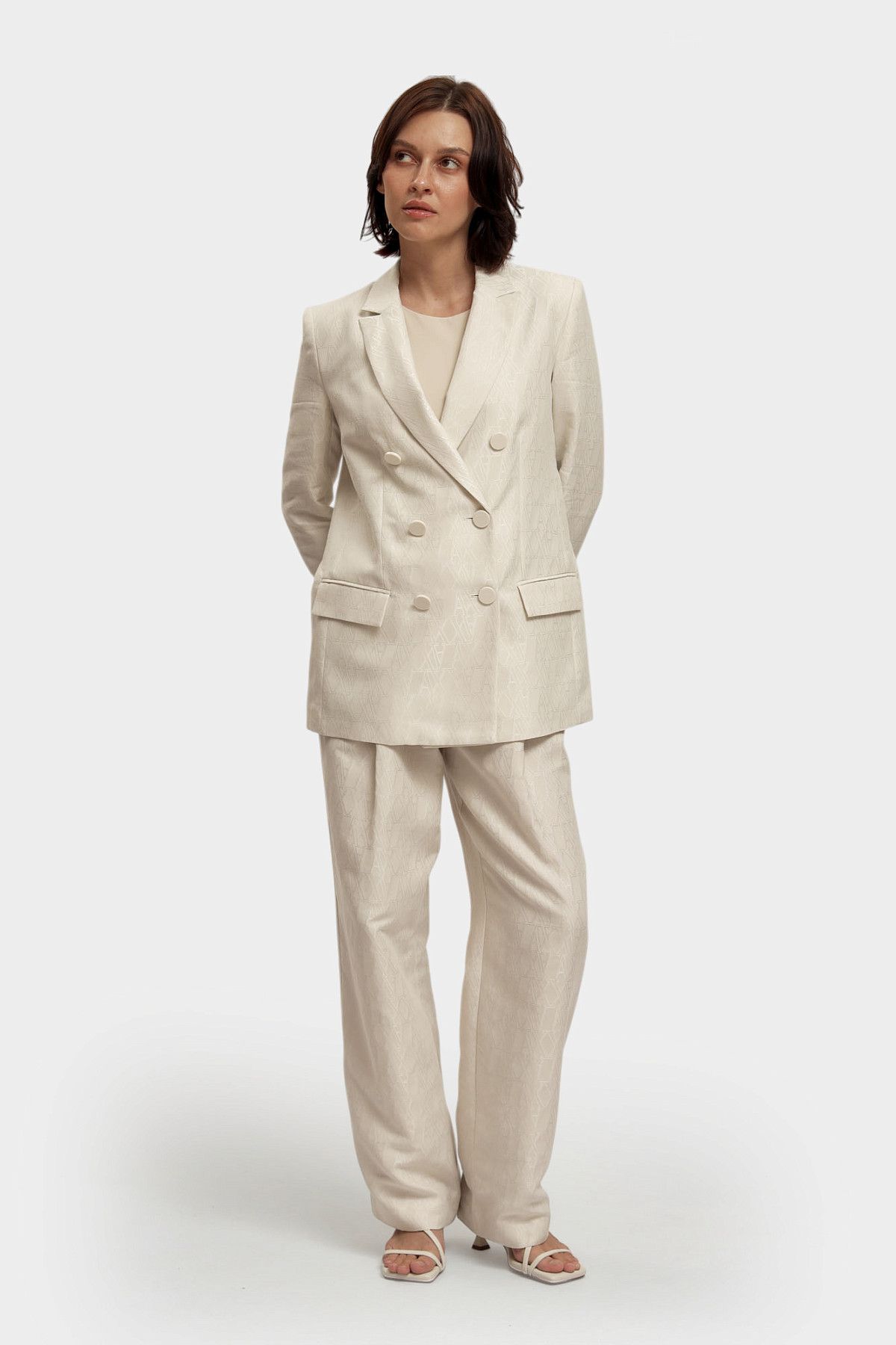 Брюки Armani Exchange Молочный