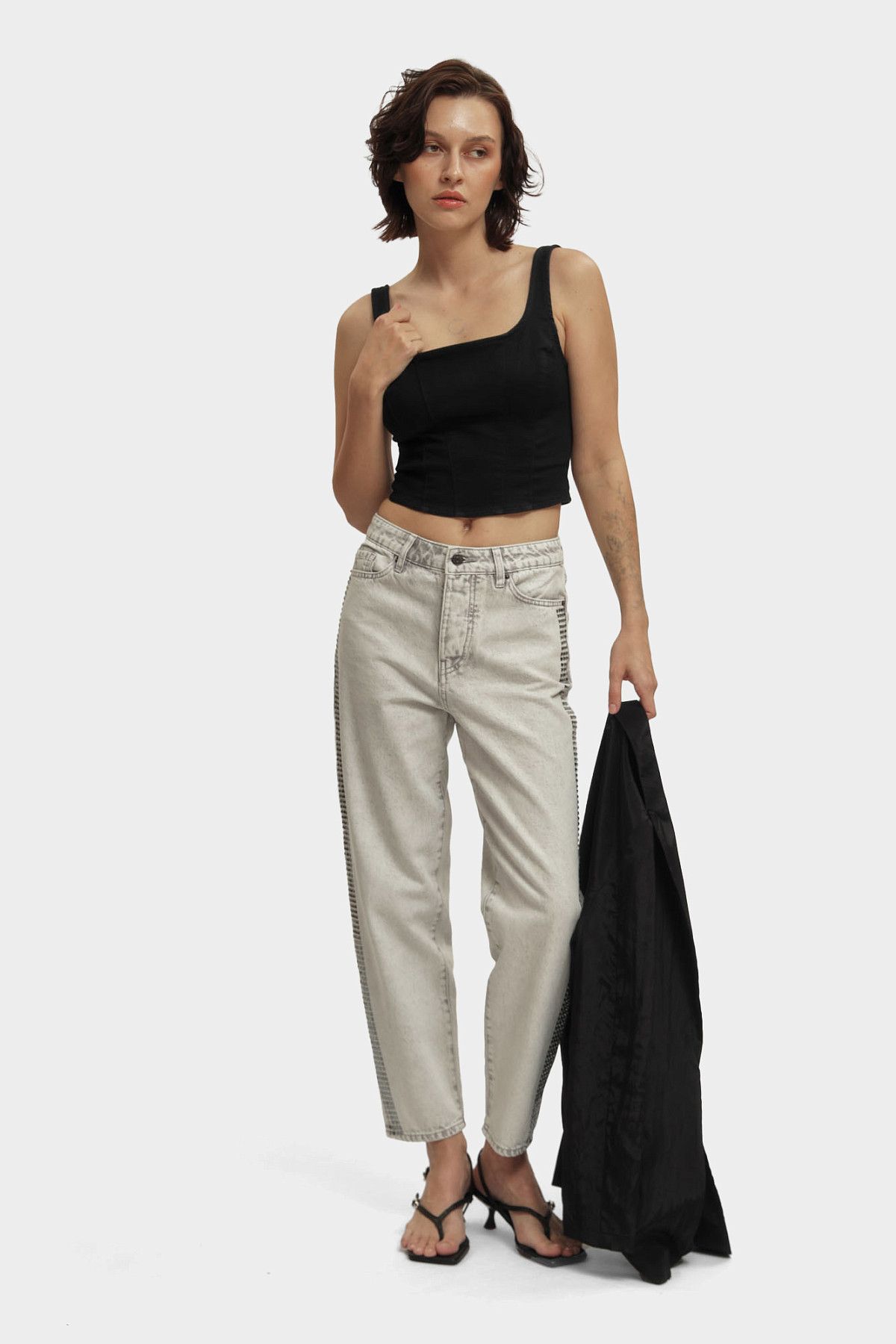 Джинсы Armani Exchange