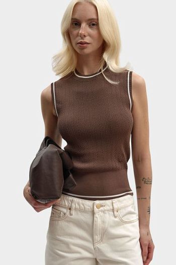 Топ  Armani Exchange