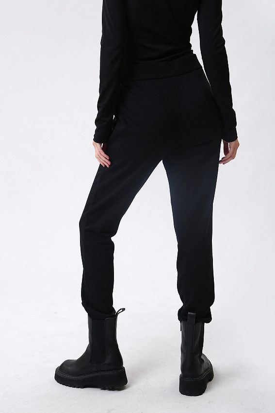 Брюки спортивные Armani Exchange Черный