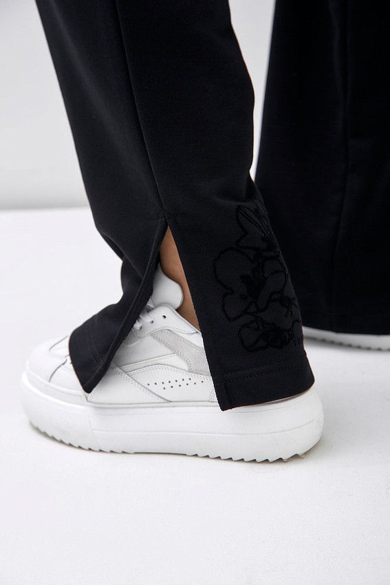 Брюки спортивные The Hills Черный