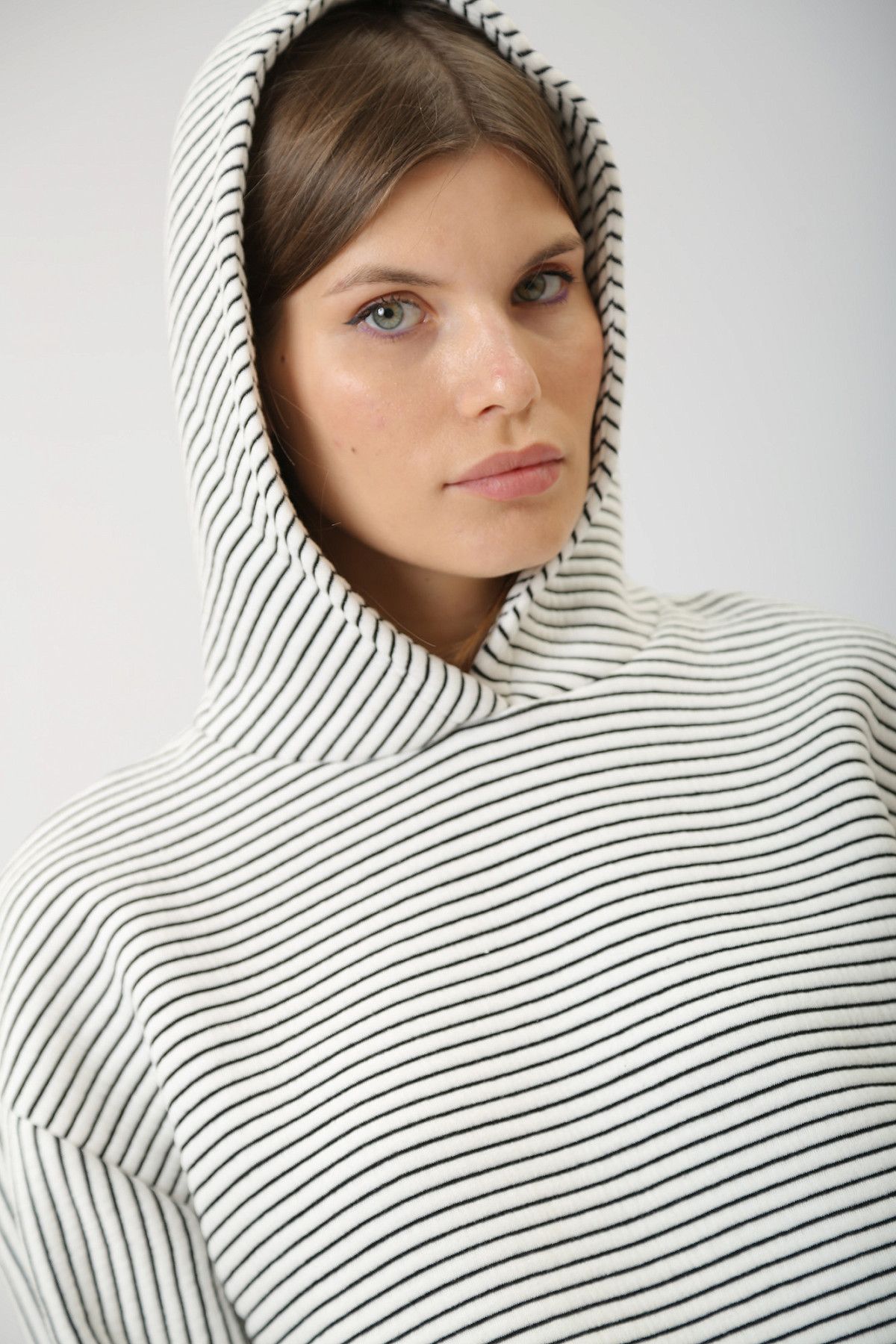 Худи Armani Exchange Белый