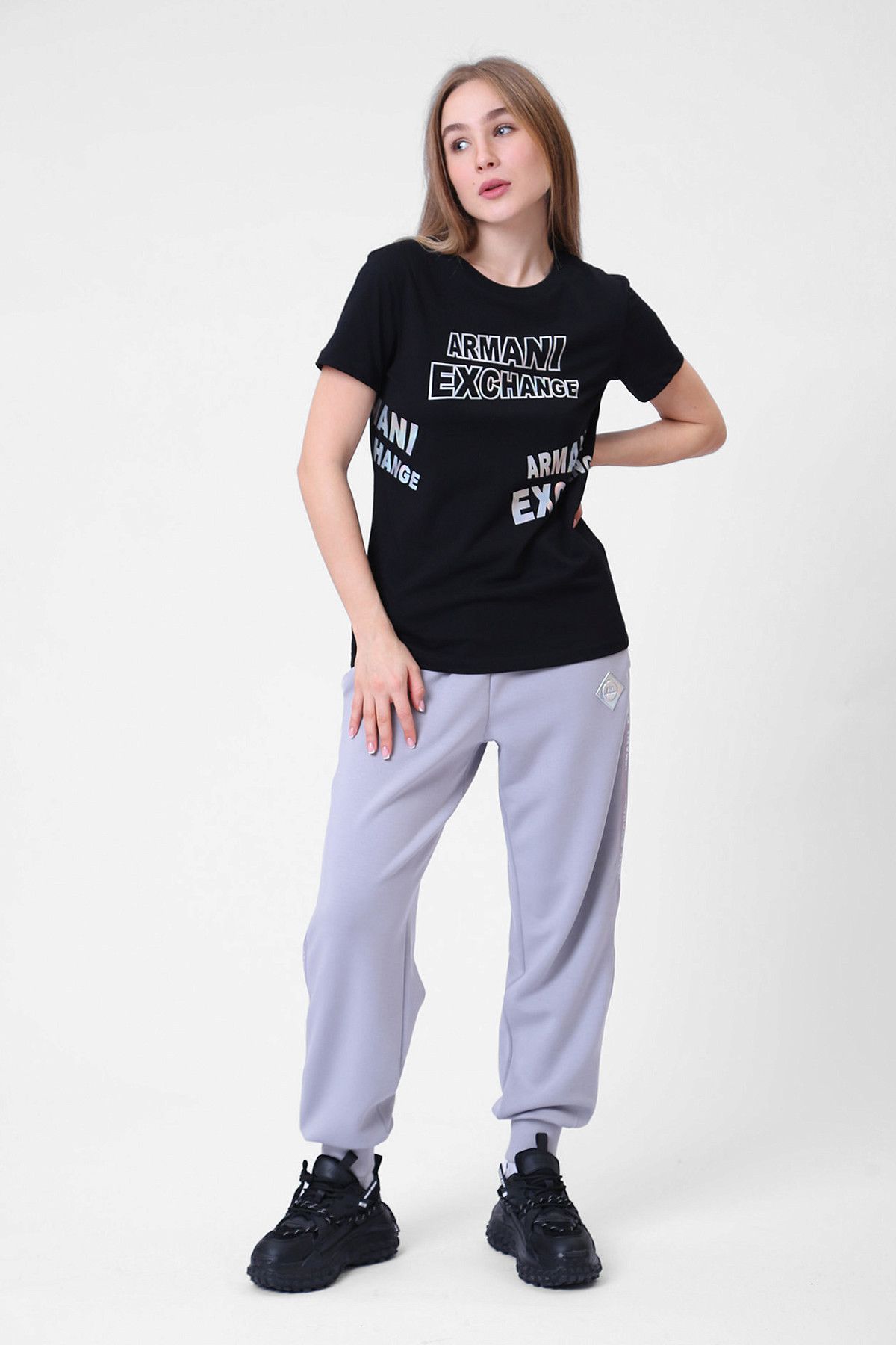 Футболка Armani Exchange Черный