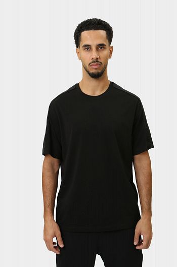Футболка Armani Exchange