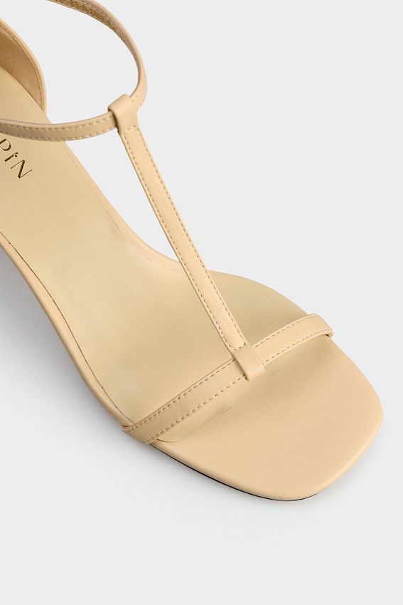 Босоножки Red Pin