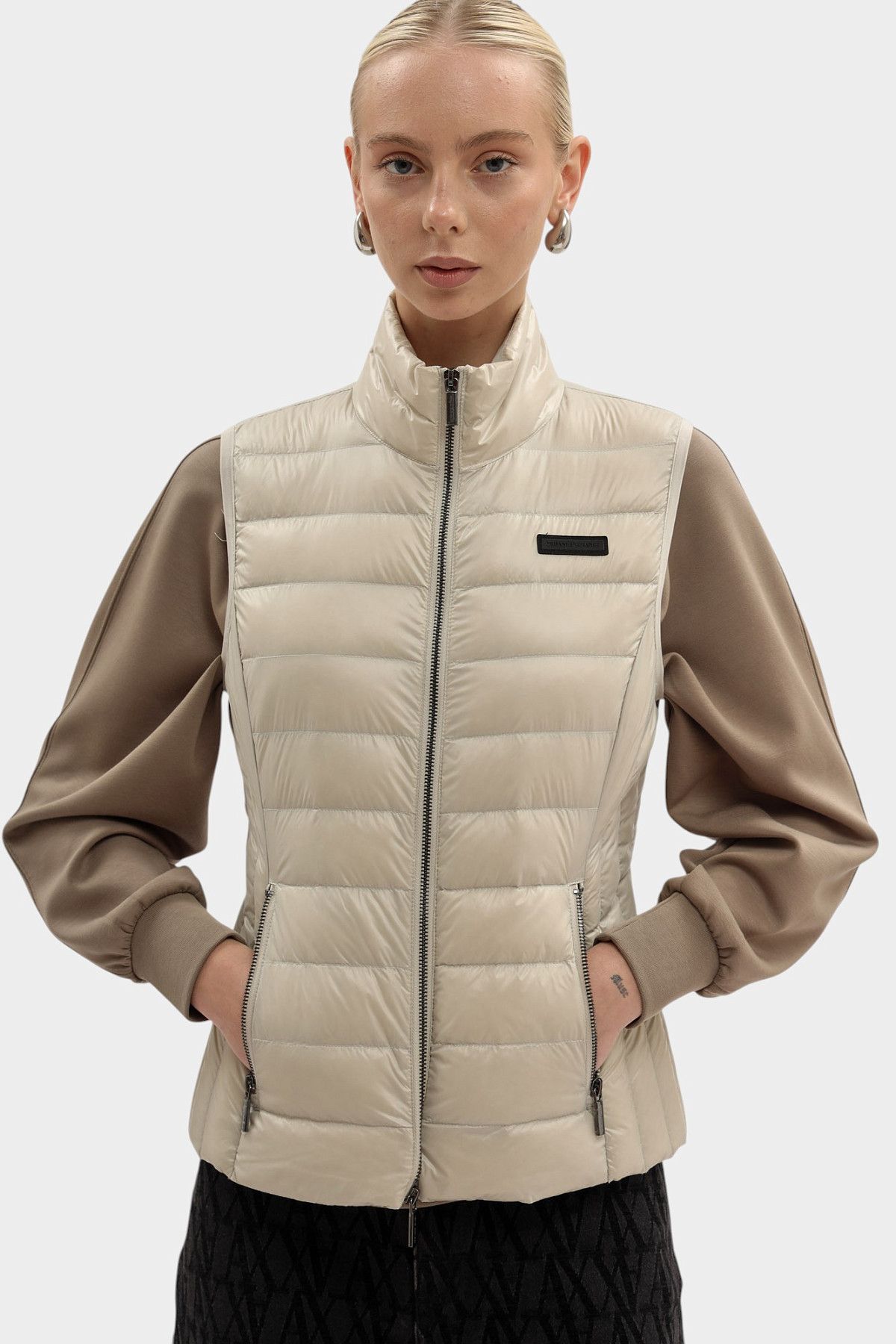Жилет пуховый Armani Exchange