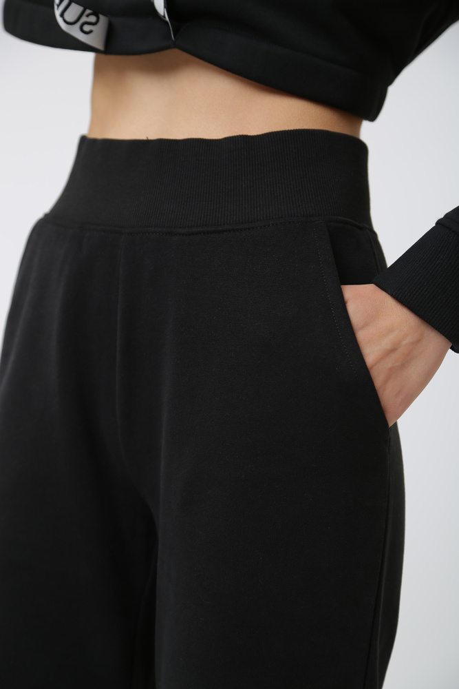 J20J222245 брюки спортивные calvin klein jeans 