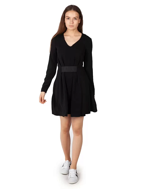 Платье Armani Exchange Черный