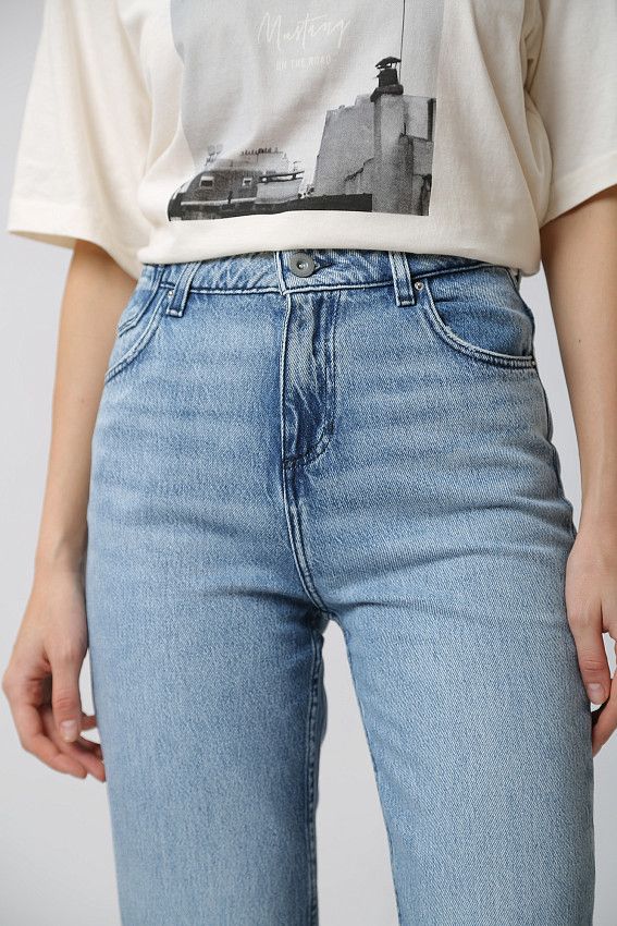 Джинсы Charlotte Tapered  Mustang