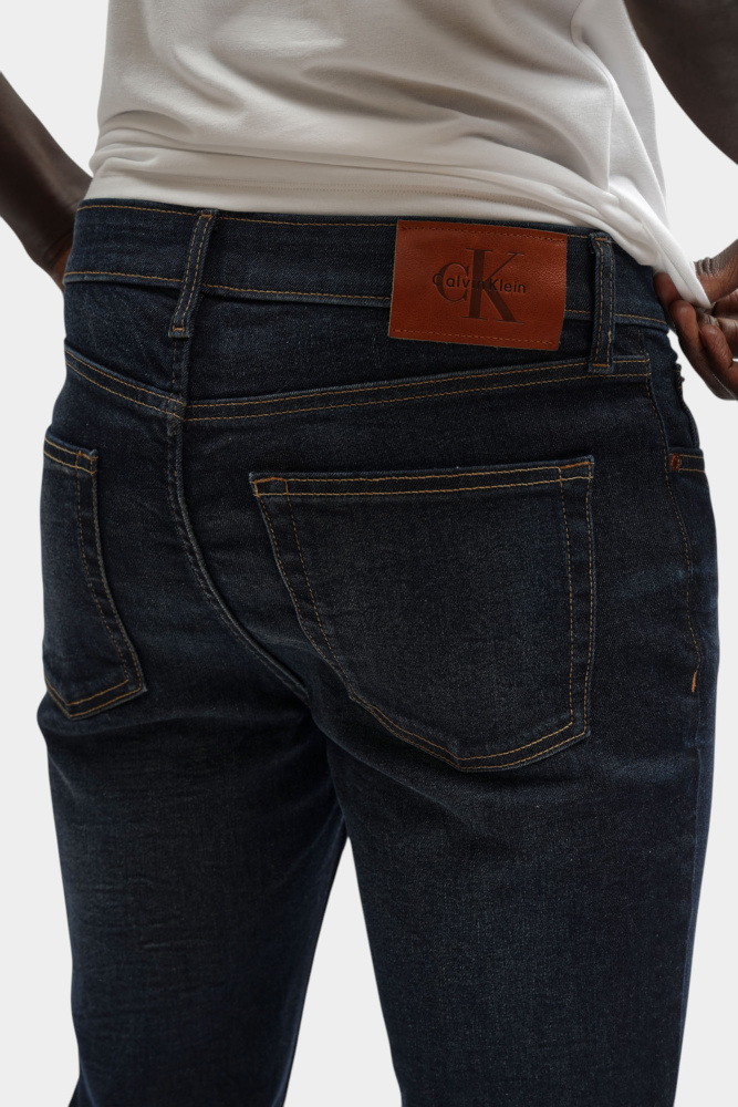 LV04RD718G Джинсы Calvin Klein Jeans Черный