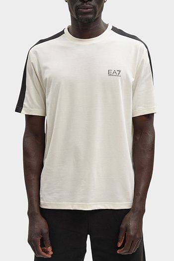 Футболка EA7