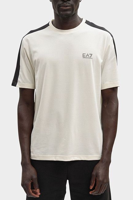 Футболка EA7