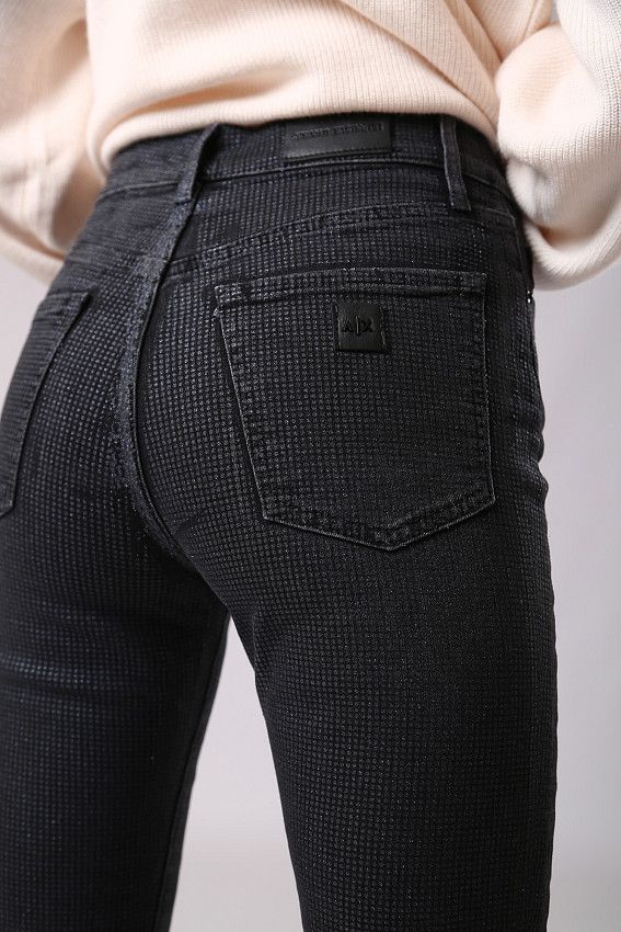 Джинсы Armani Exchange