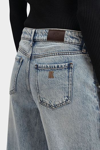 Джинсы Armani Exchange