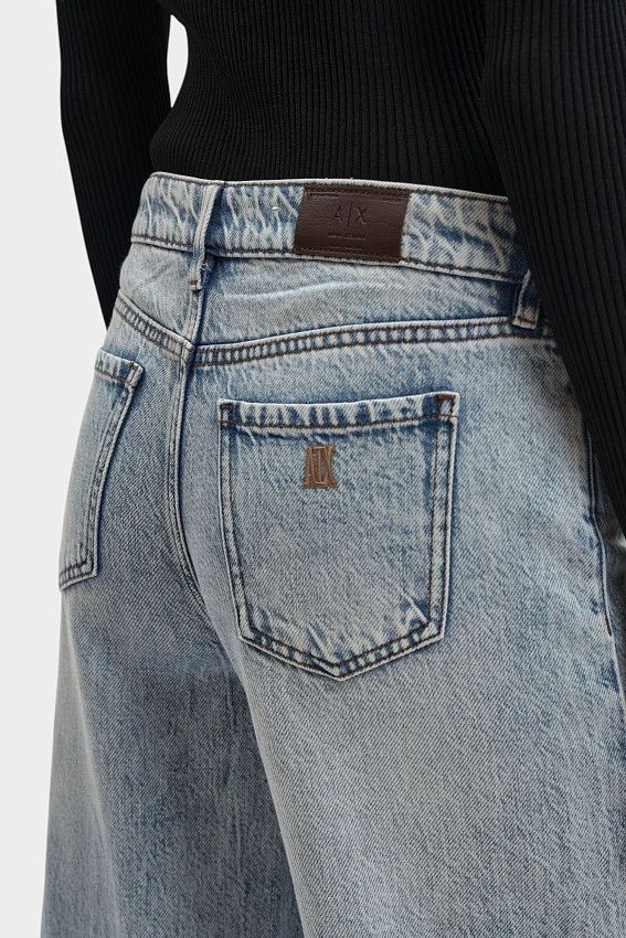 Джинсы Armani Exchange