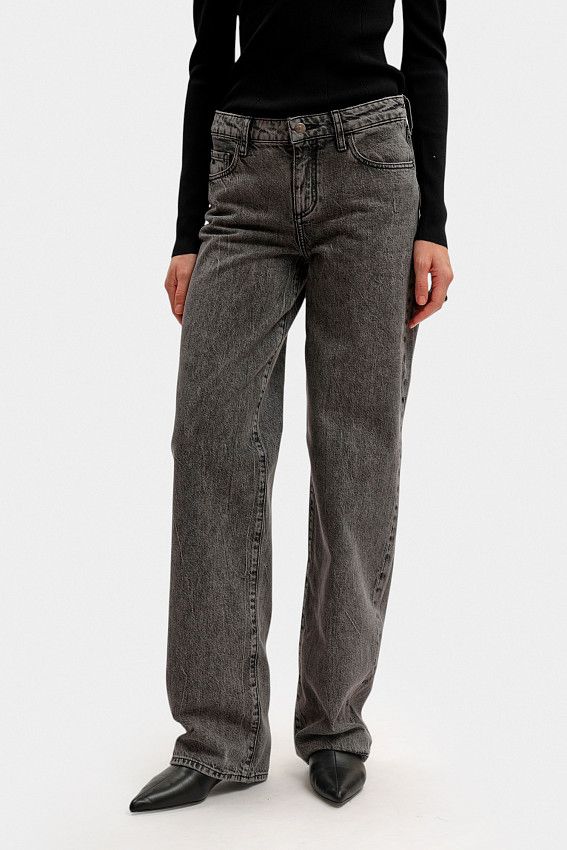 Джинсы Armani Exchange