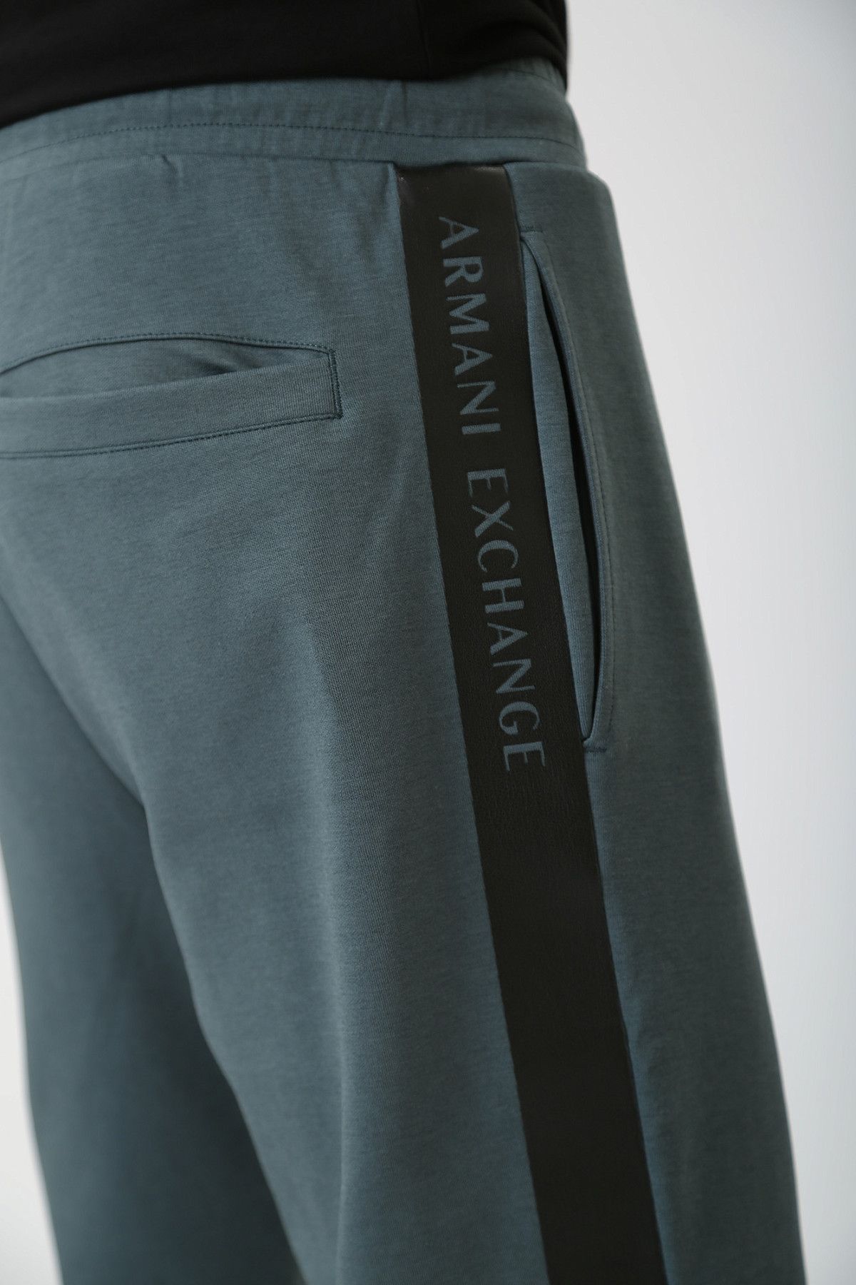 Брюки спортивные Armani Exchange Зеленый