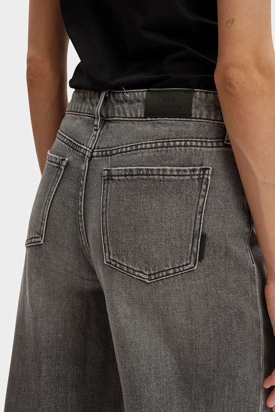 Джинсы Armani Exchange