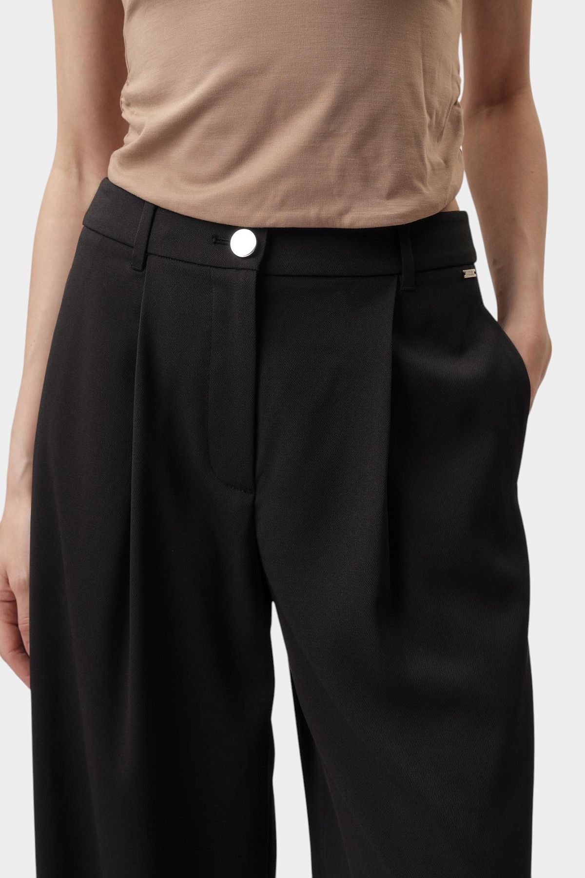 Брюки Armani Exchange Черный