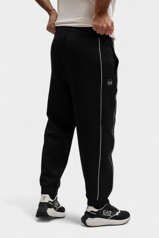 7M000987_AF12660 Брюки спортивные EA7 Черный