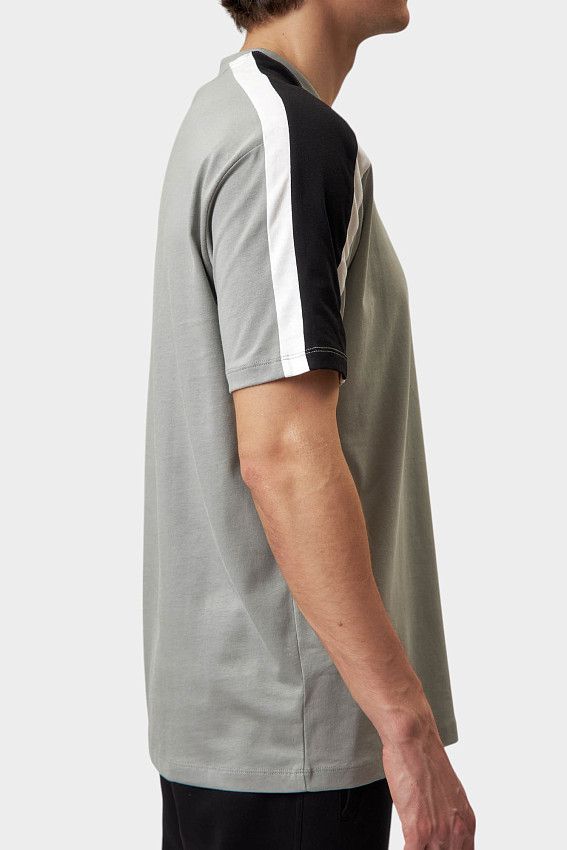 Футболка Armani Exchange Серый